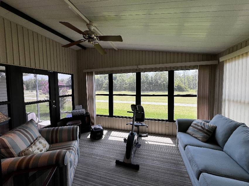 195 Fairway Circle a Winter Haven, FL Mobile or Manufactured Home for Sale